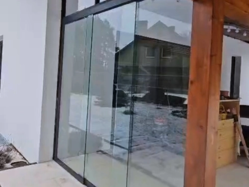 Realizacja 81 - Zabudowa tarasu - szyby przesuwne Poznań